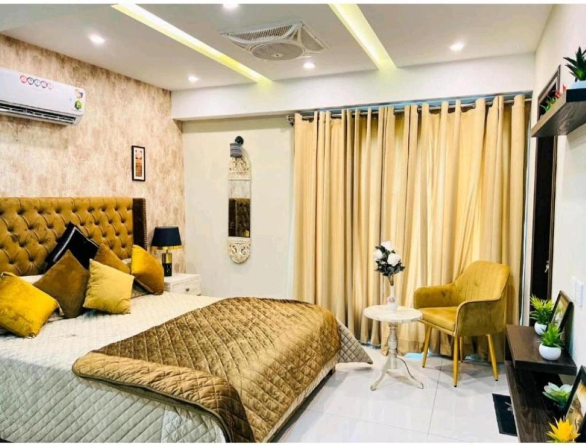 Eiffel Luxury Apartments Lahor Dış mekan fotoğraf